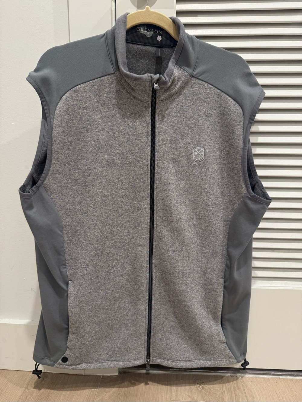 Greyson Men's Grey Full-Zip Performance Vest, size large